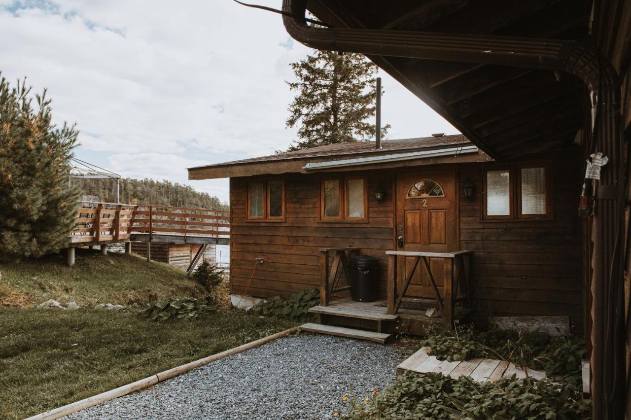 Lang Lake Resort Espanola 외부 사진