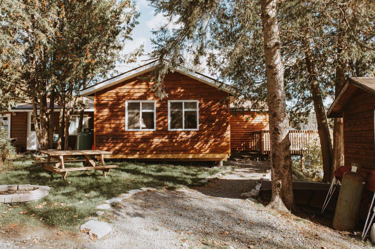 Lang Lake Resort Espanola 외부 사진