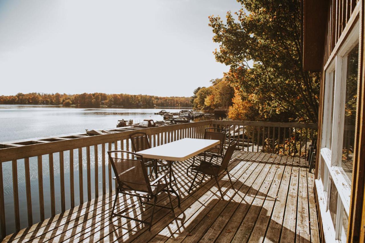 Lang Lake Resort Espanola 외부 사진