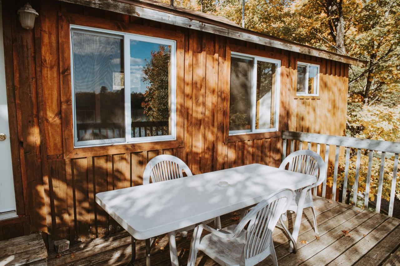 Lang Lake Resort Espanola 외부 사진