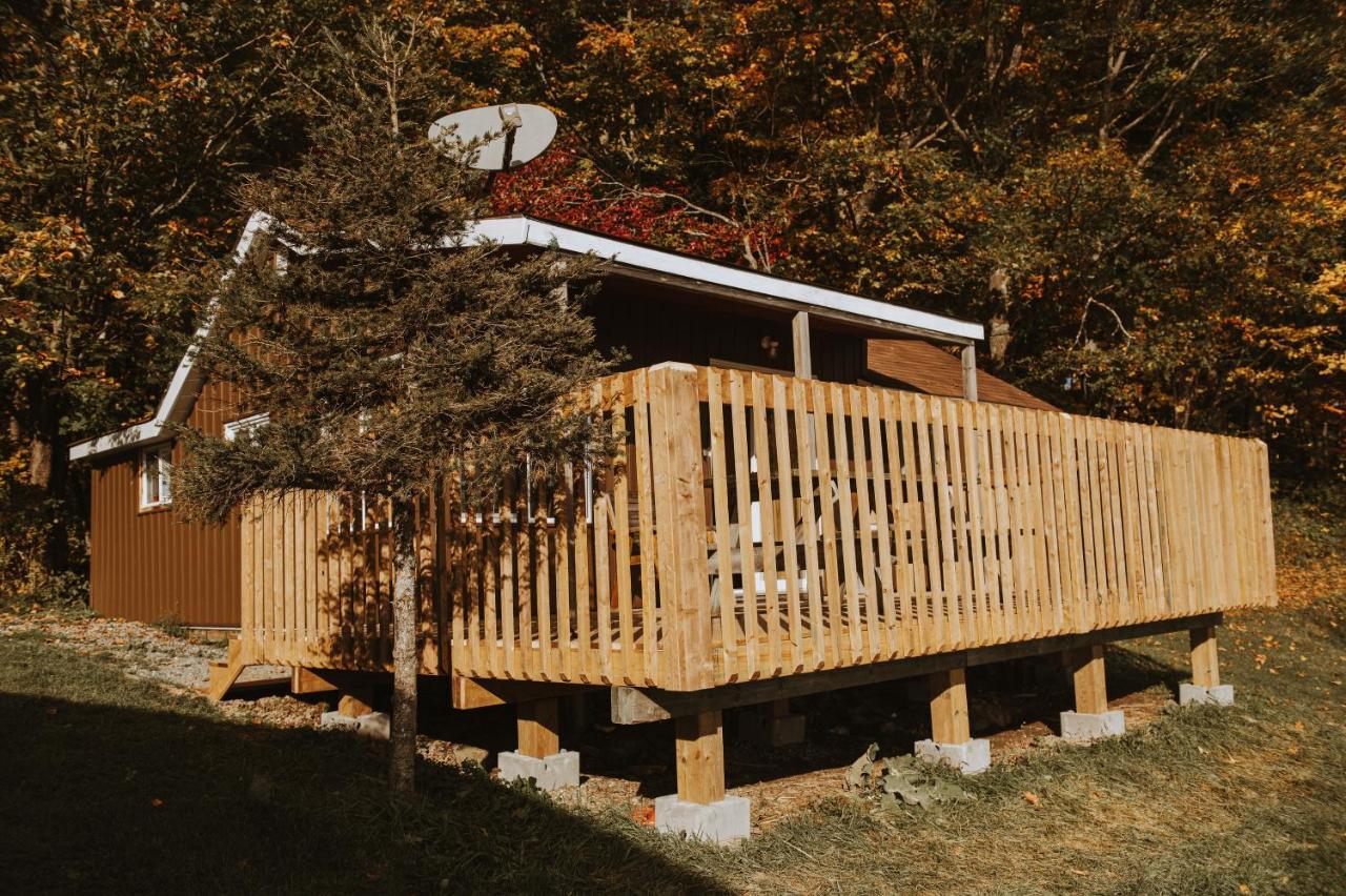 Lang Lake Resort Espanola 외부 사진