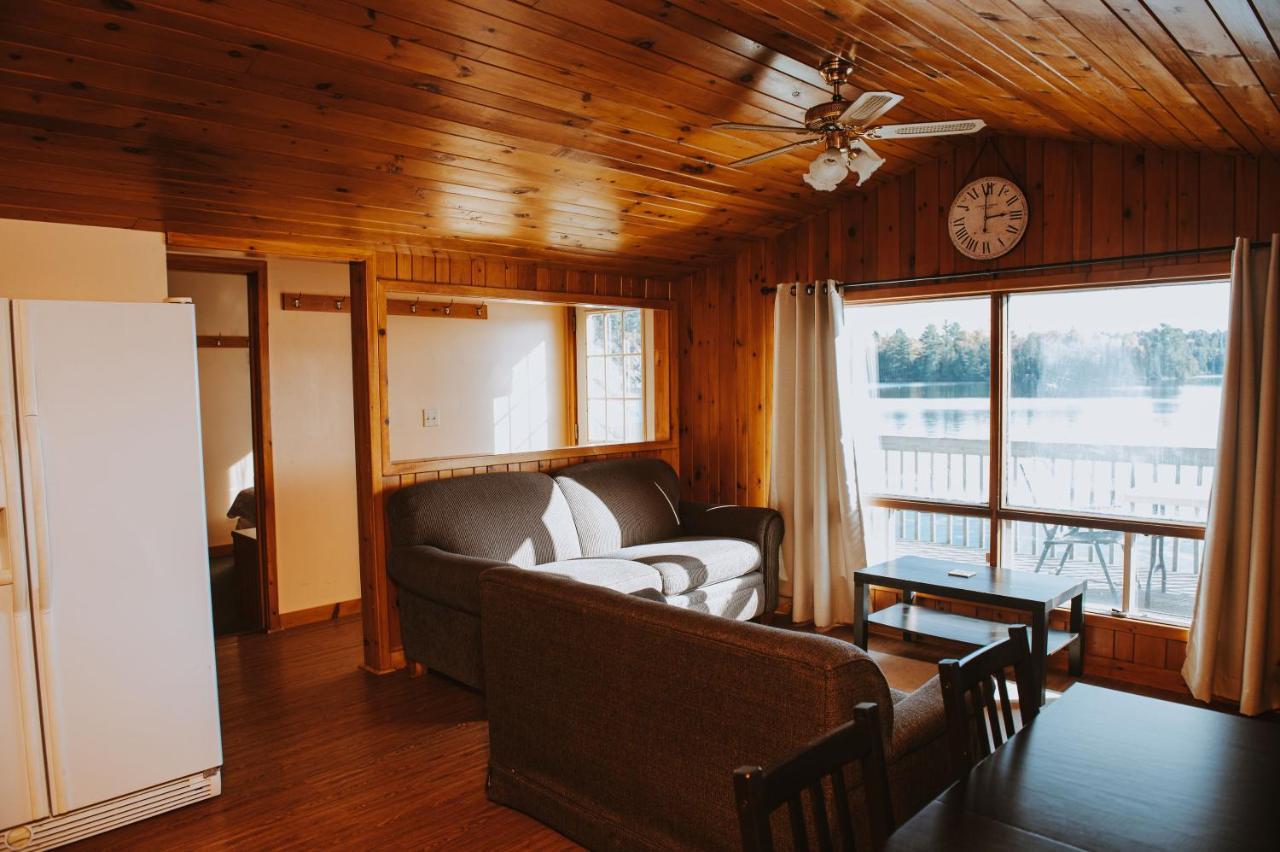 Lang Lake Resort Espanola 외부 사진