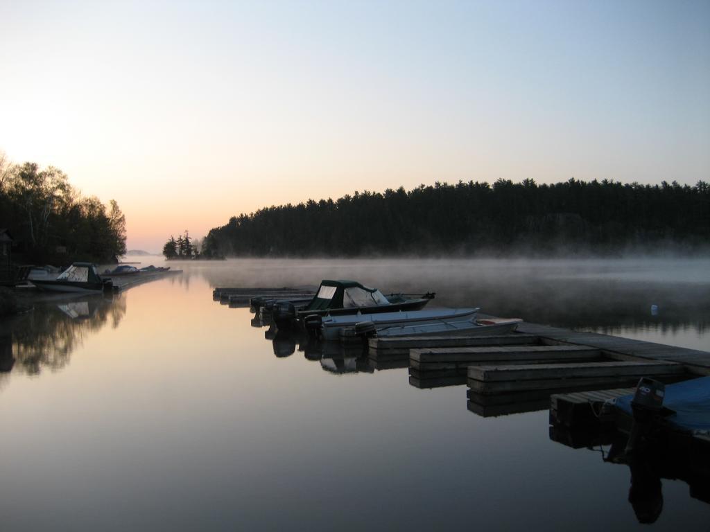 Lang Lake Resort Espanola 외부 사진